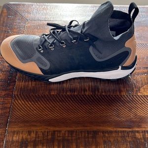 Nike Zoom Talaria Mid Flyknit